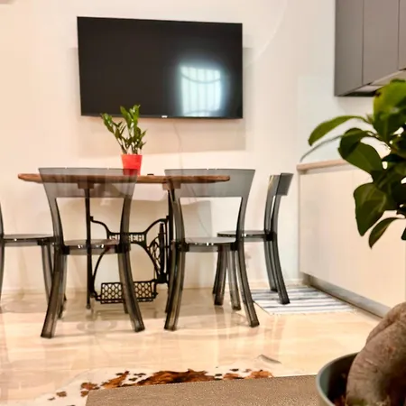 La Finestra Sul Prato Apartment *
